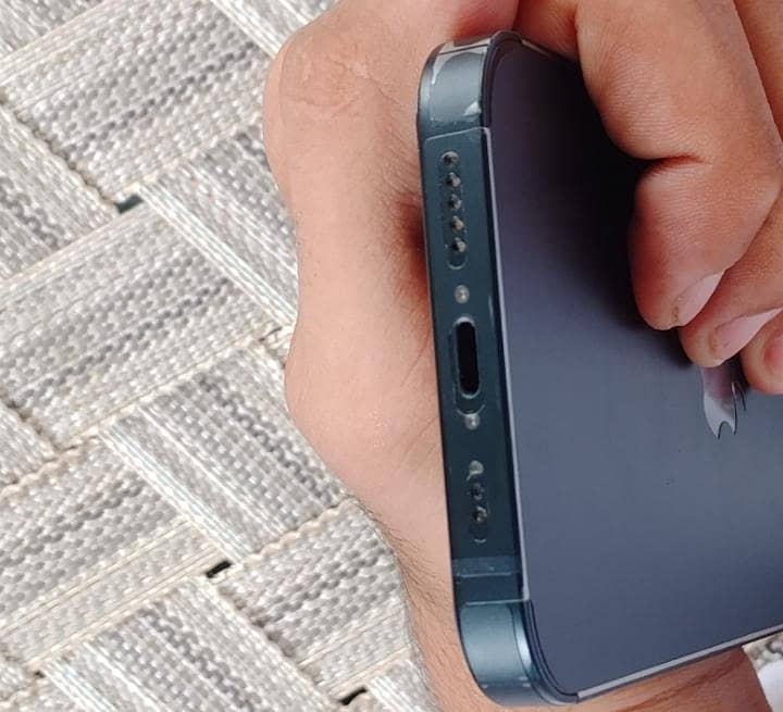 Apple iPhone 14 4