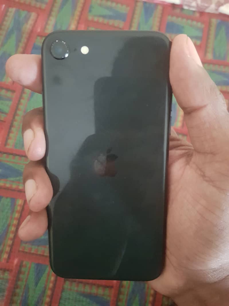 Apple iPhone SE 6