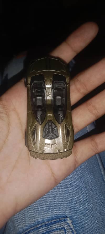 metal car
