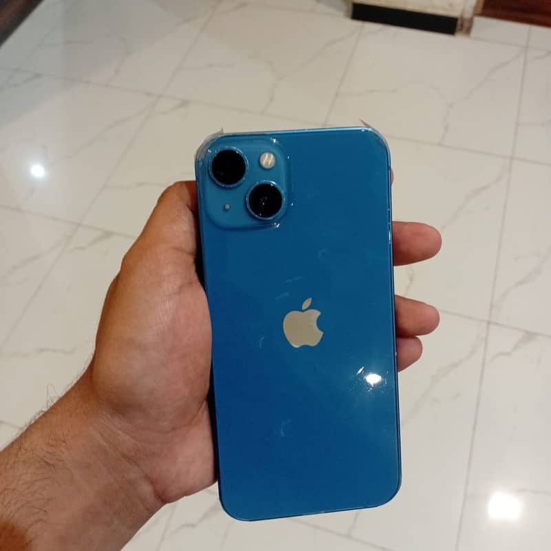 Apple iPhone 13 3