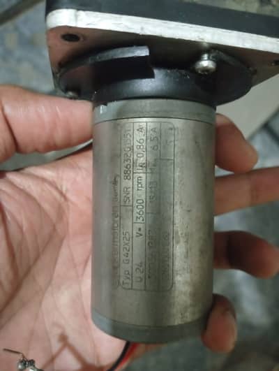 24V DC Gear Motor 3600 RPM with Gearbox - Dunkermotoren Germany