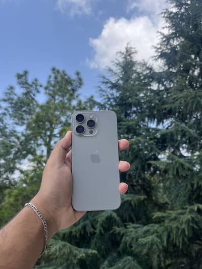 Apple iPhone 15 Pro Max