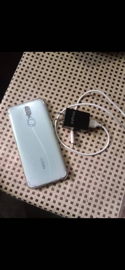 OPPO F11 Exchange possible 256gb ram lush camera with fast charger