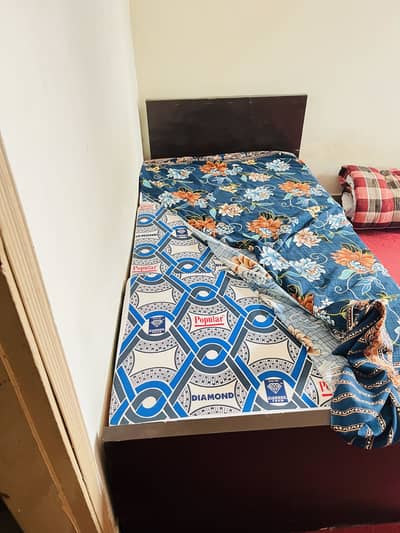 Wooden single bed 4/6 Size with matterss