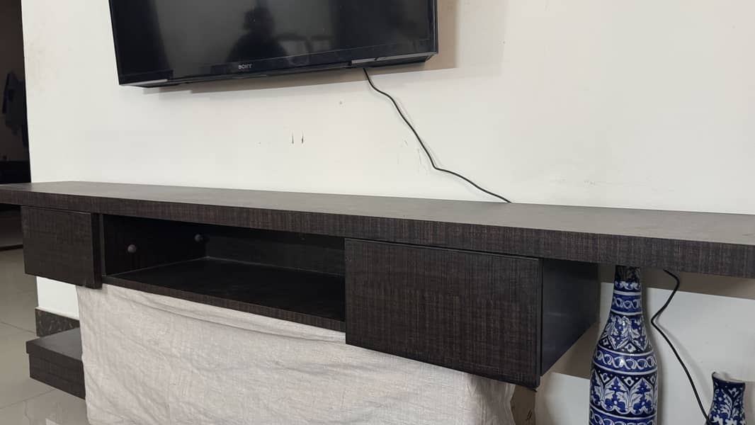 TV console 1