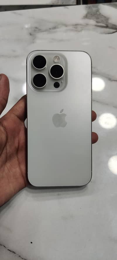 Apple iPhone 15 Pro
