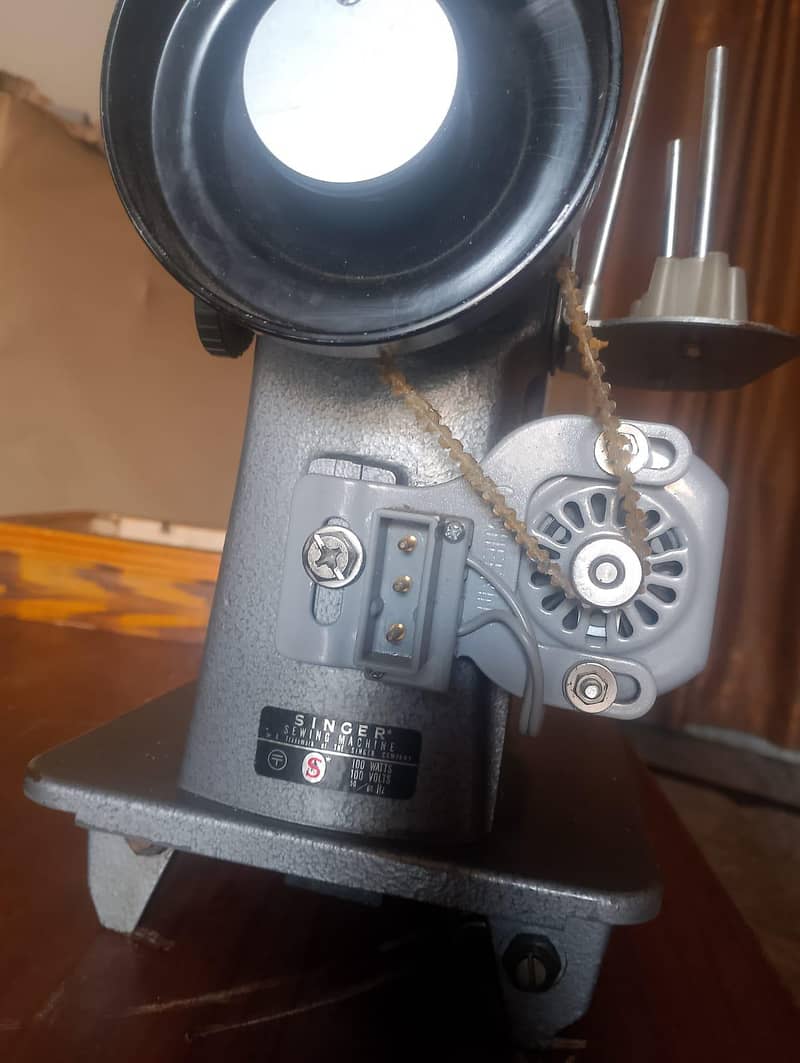 sewing machine 4