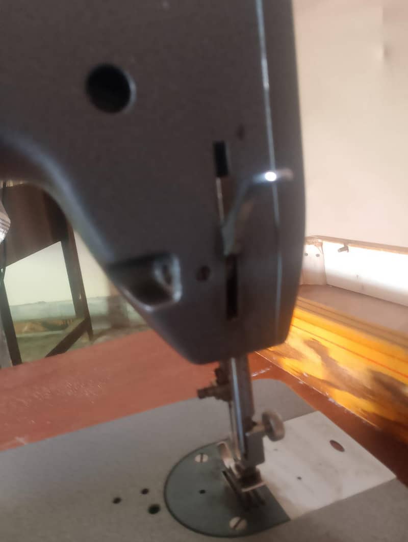 sewing machine 5