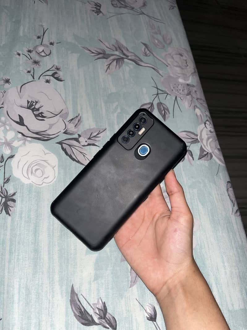 Tecno Camon 17 1