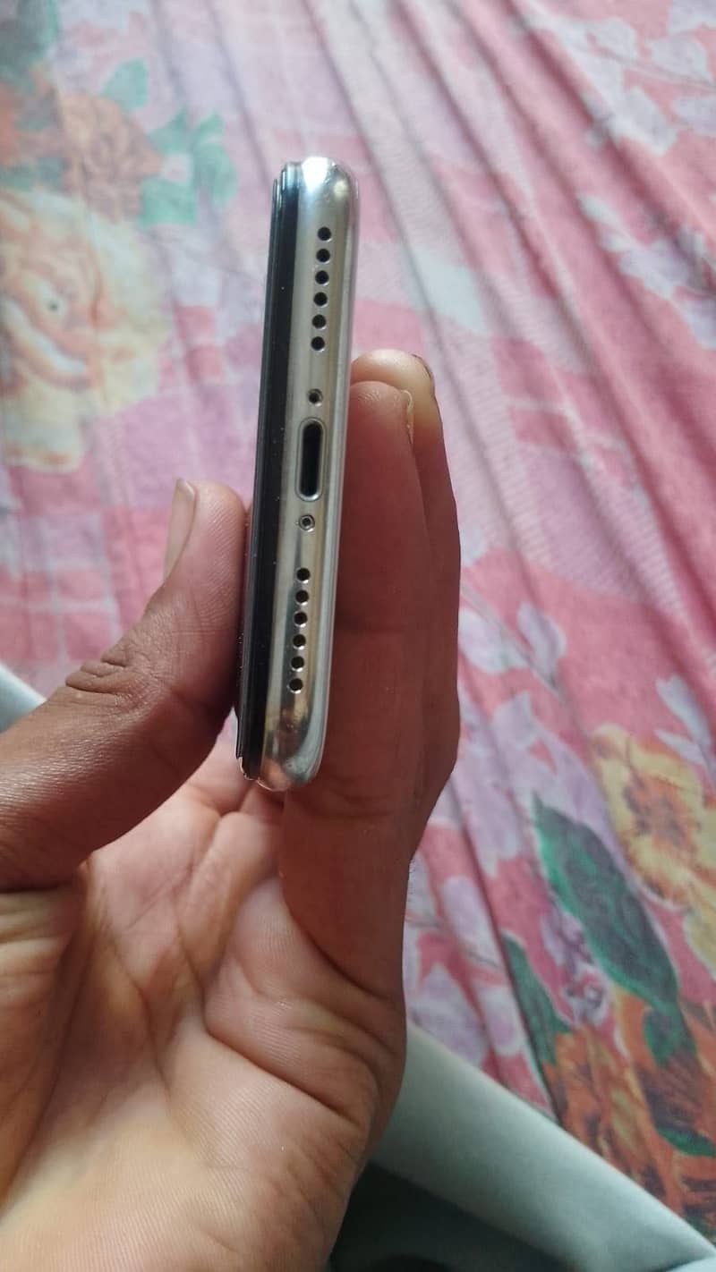 Apple iPhone X 1
