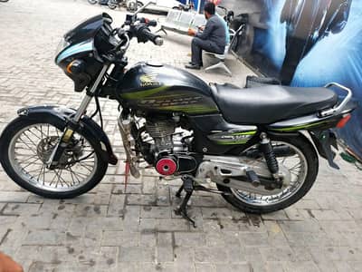 Honda deluxe 125
