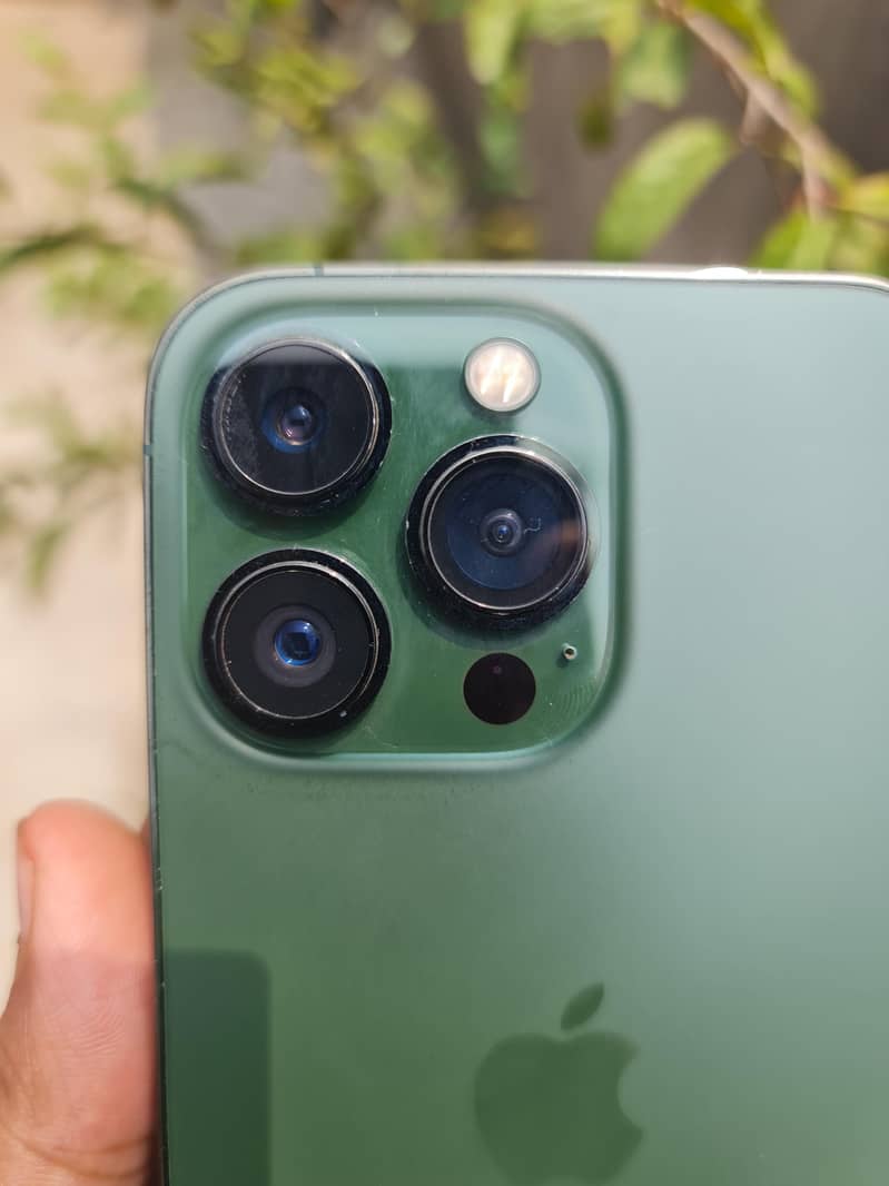 Apple iPhone 13 Pro 6