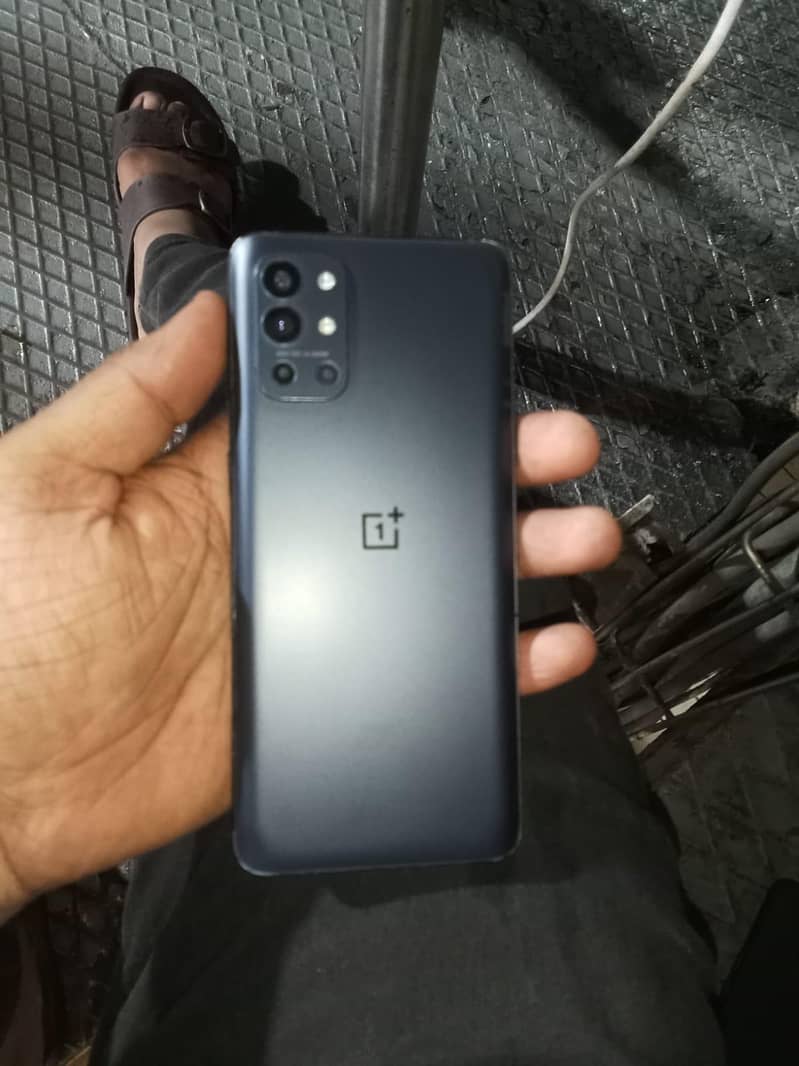 One Plus 9R 4