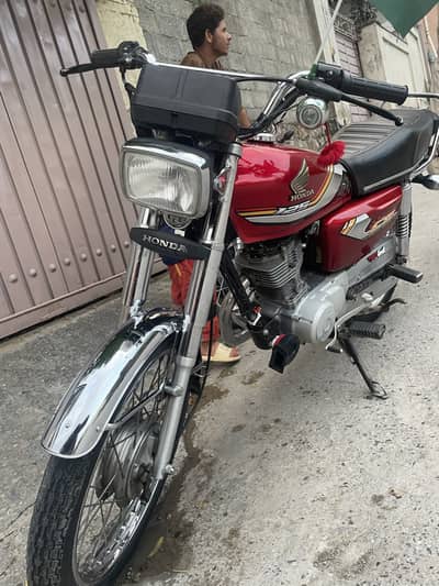 Honda cg 125 2009 model