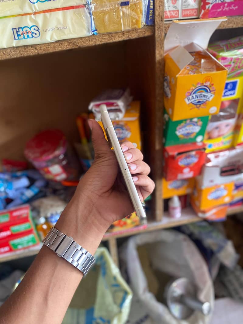 Google Pixel 7 3