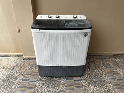 Twin tub washing machine