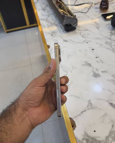 Apple iPhone 16 Pro Max Simlock 98% Health