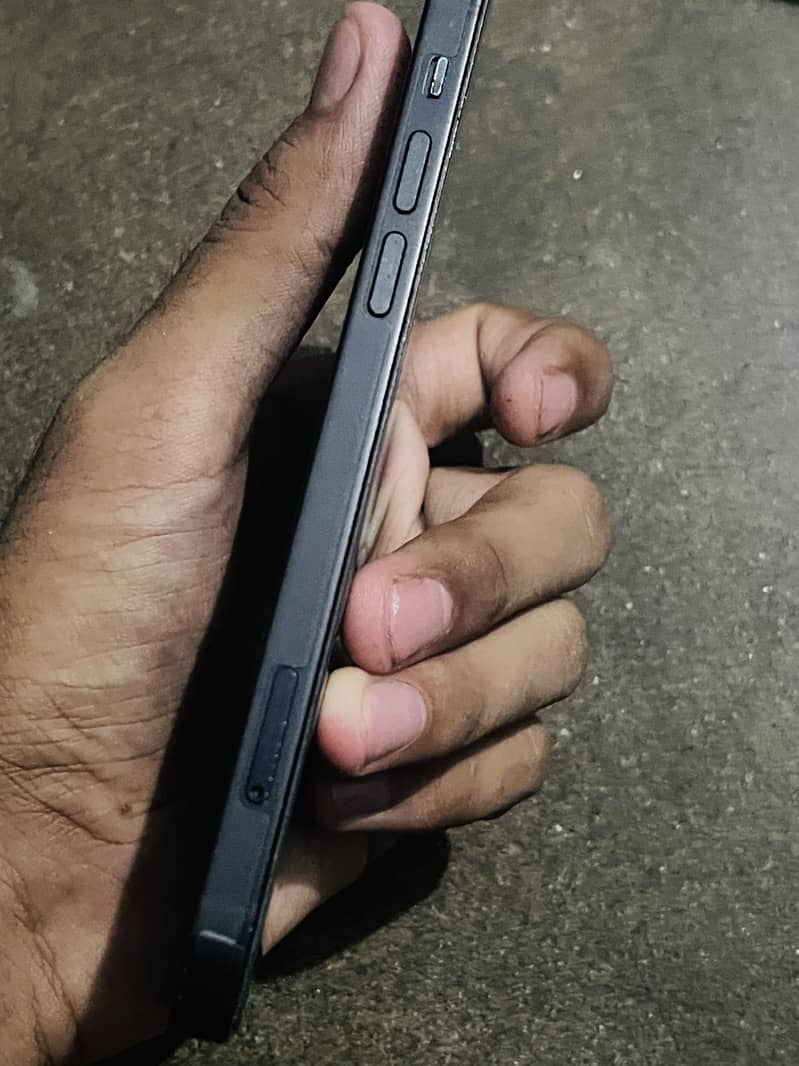 IPhone 12 jv 3