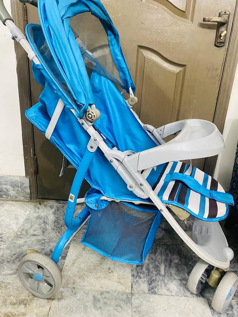 Pram /stroller 0