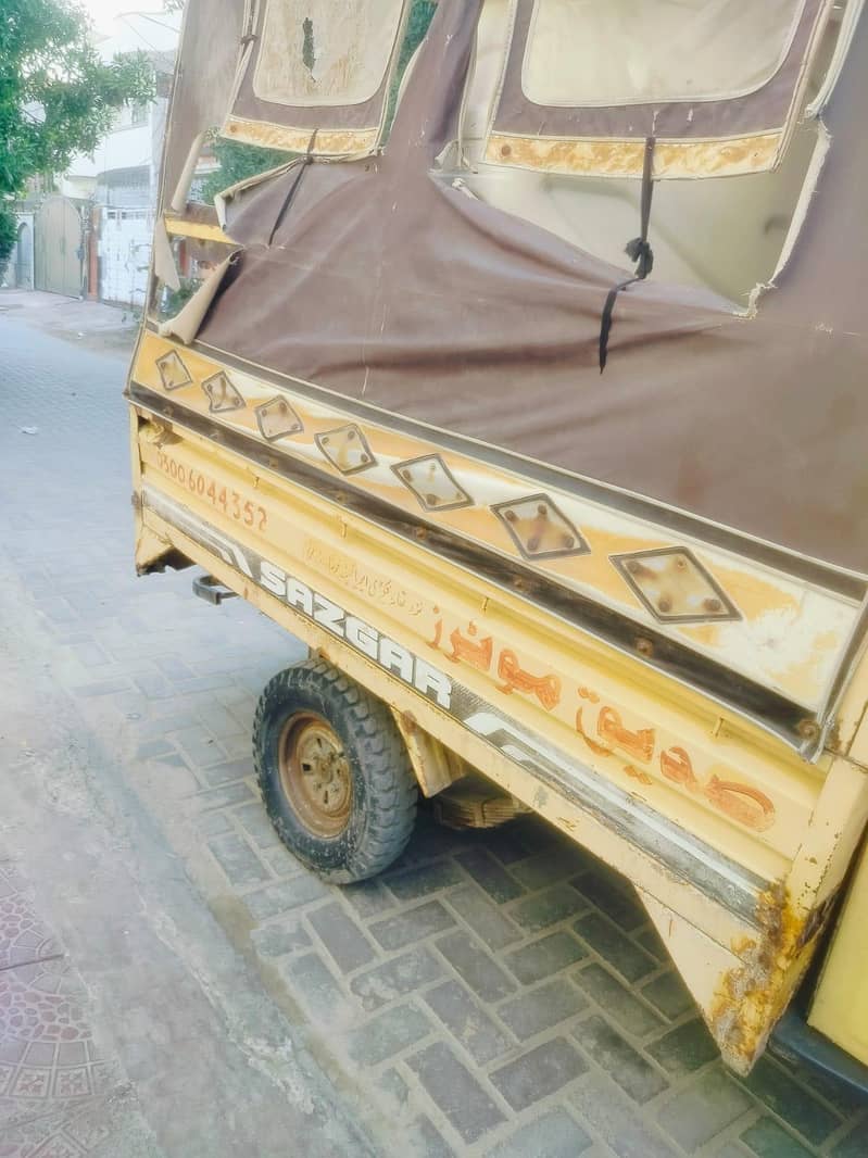 loader Rickshaw 1