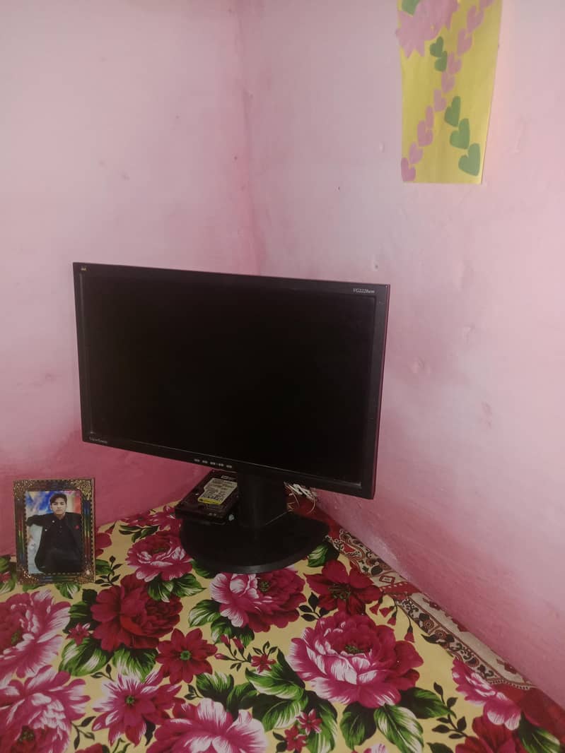 lcd.     . 1