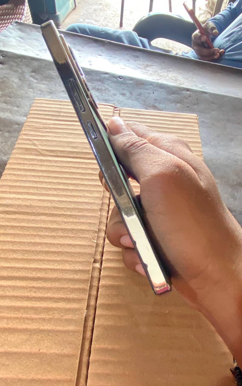 Infinix Note 40 5