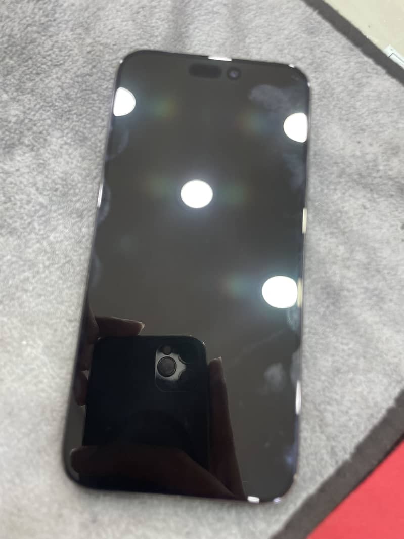 Apple iPhone 15 Pro Max 1