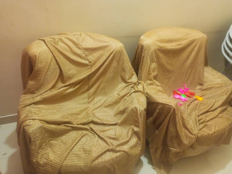 5 pic sofa 2