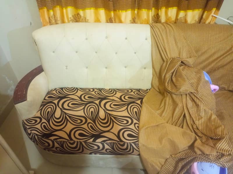 5 pic sofa 5