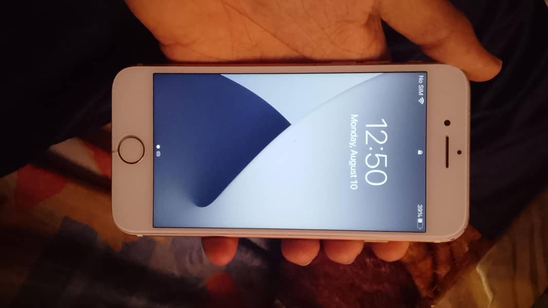 Apple iPhone 7 1