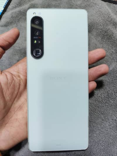 Sony Xperia 1 mark 4.12/256 GB. All okay.
