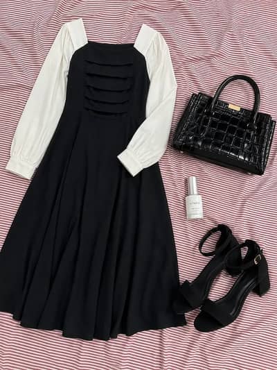Elegant Black Dress Set with Accessories