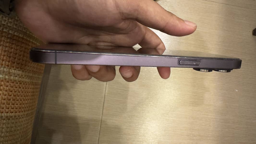 Apple iPhone 14 Pro Max 1