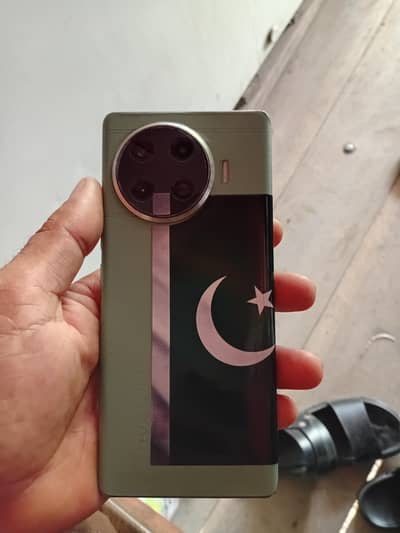 Tecno Spark 20 Pro Plus 8/256