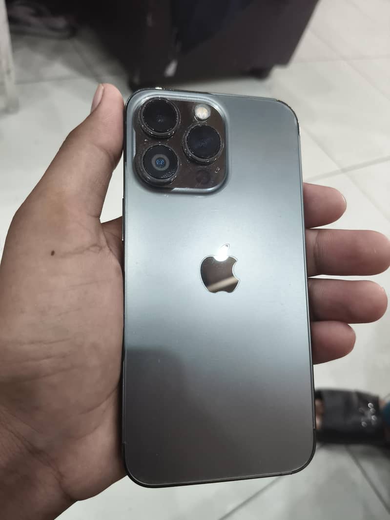 Apple iPhone 13 Pro 0