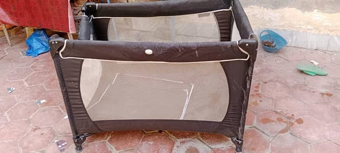baby cot only intrusted people cntct price 15000