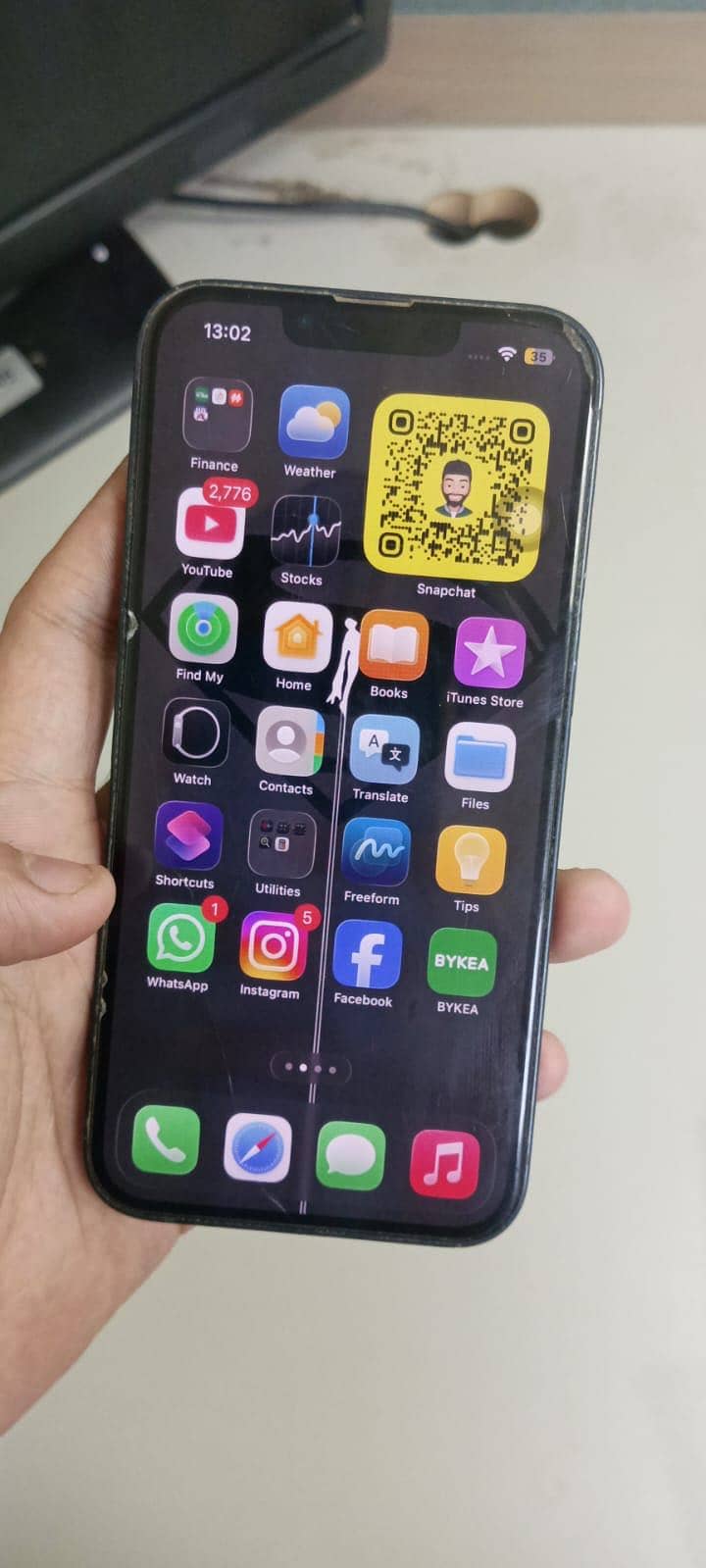 Apple iPhone 13 2