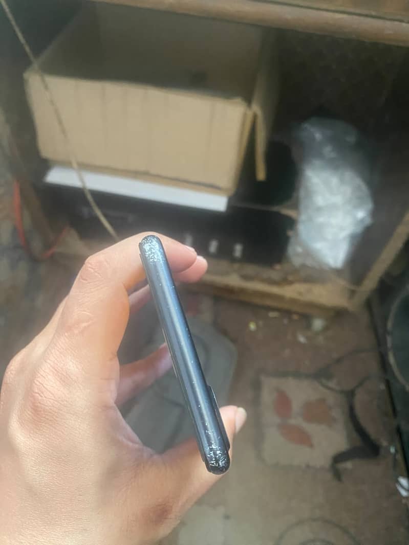 Apple iPhone 7 Plus 5