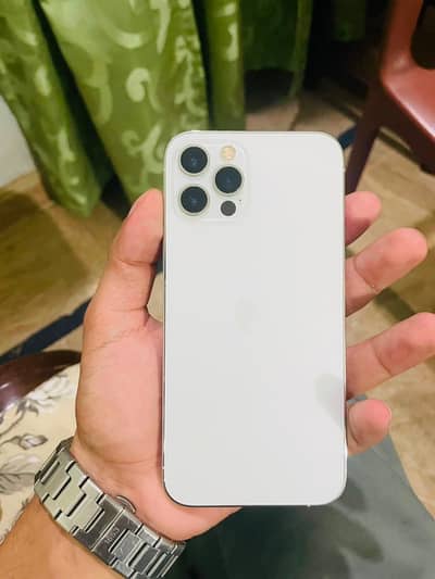 Apple iPhone 12 Pro