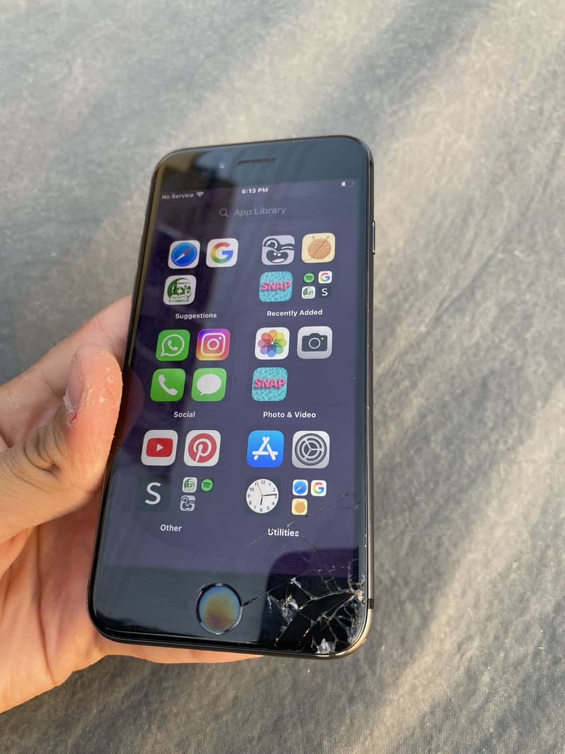 Apple iPhone 8 4