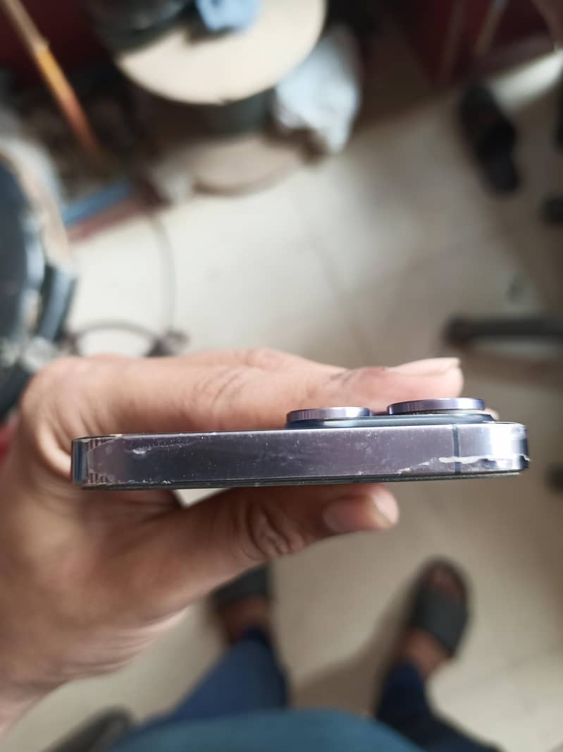 Apple iPhone 14 Pro Max 2