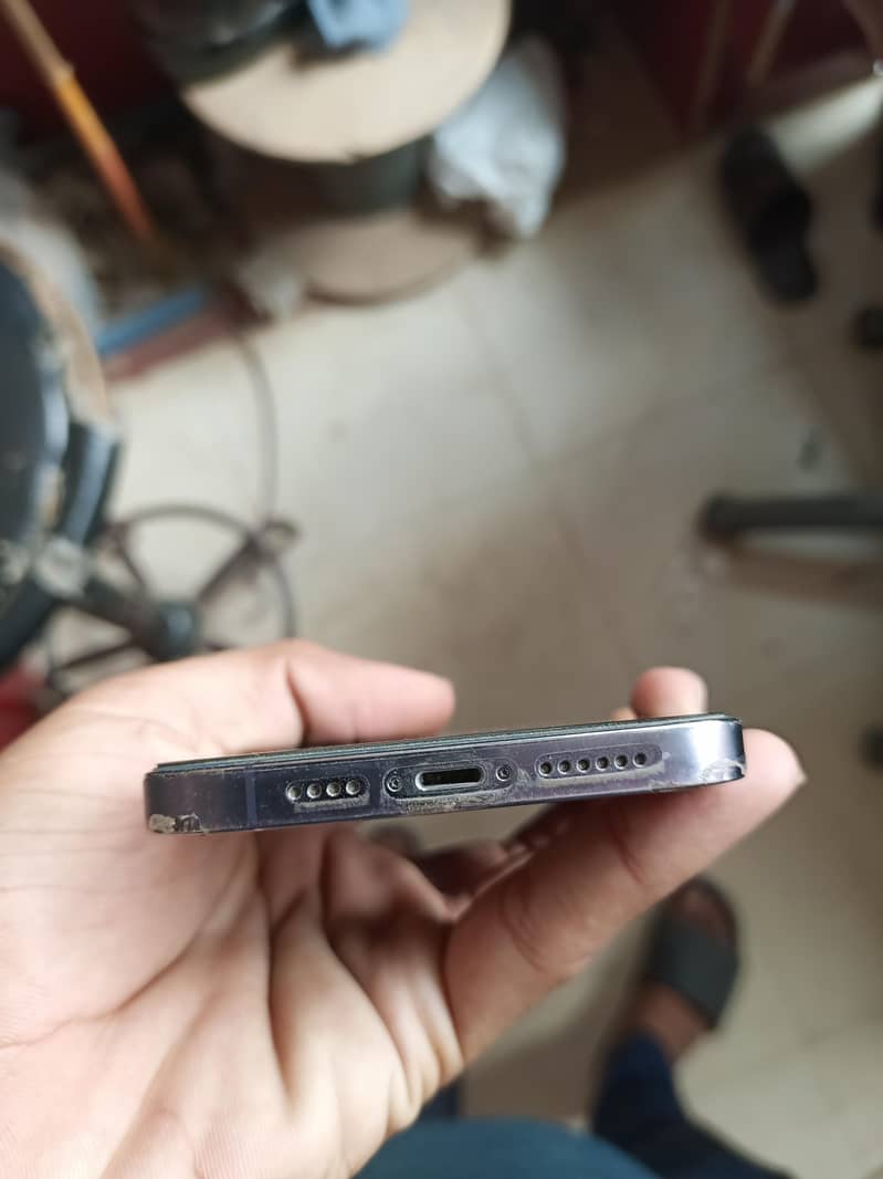 Apple iPhone 14 Pro Max 3