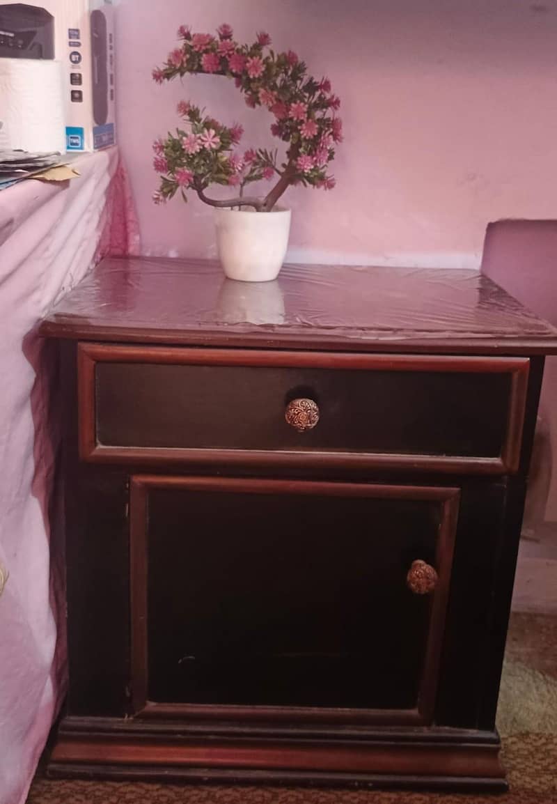 King Size Bed 4
