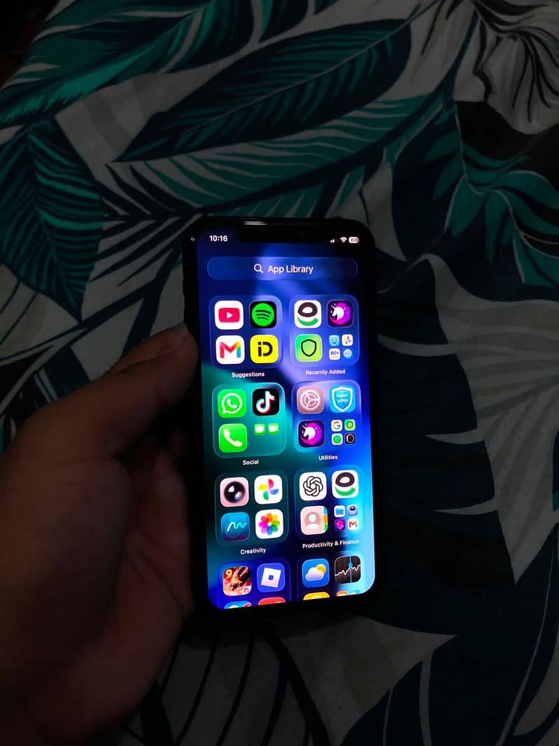 Apple iPhone 11 Pro 1