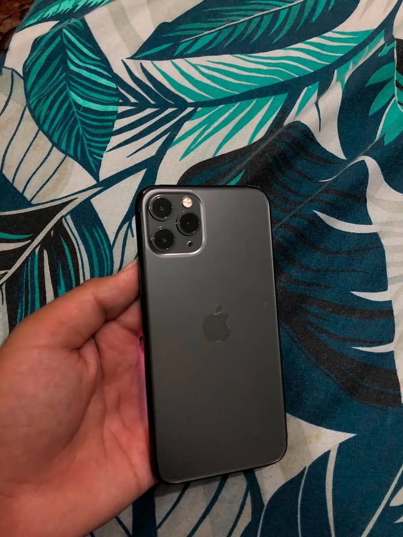 Apple iPhone 11 Pro 7