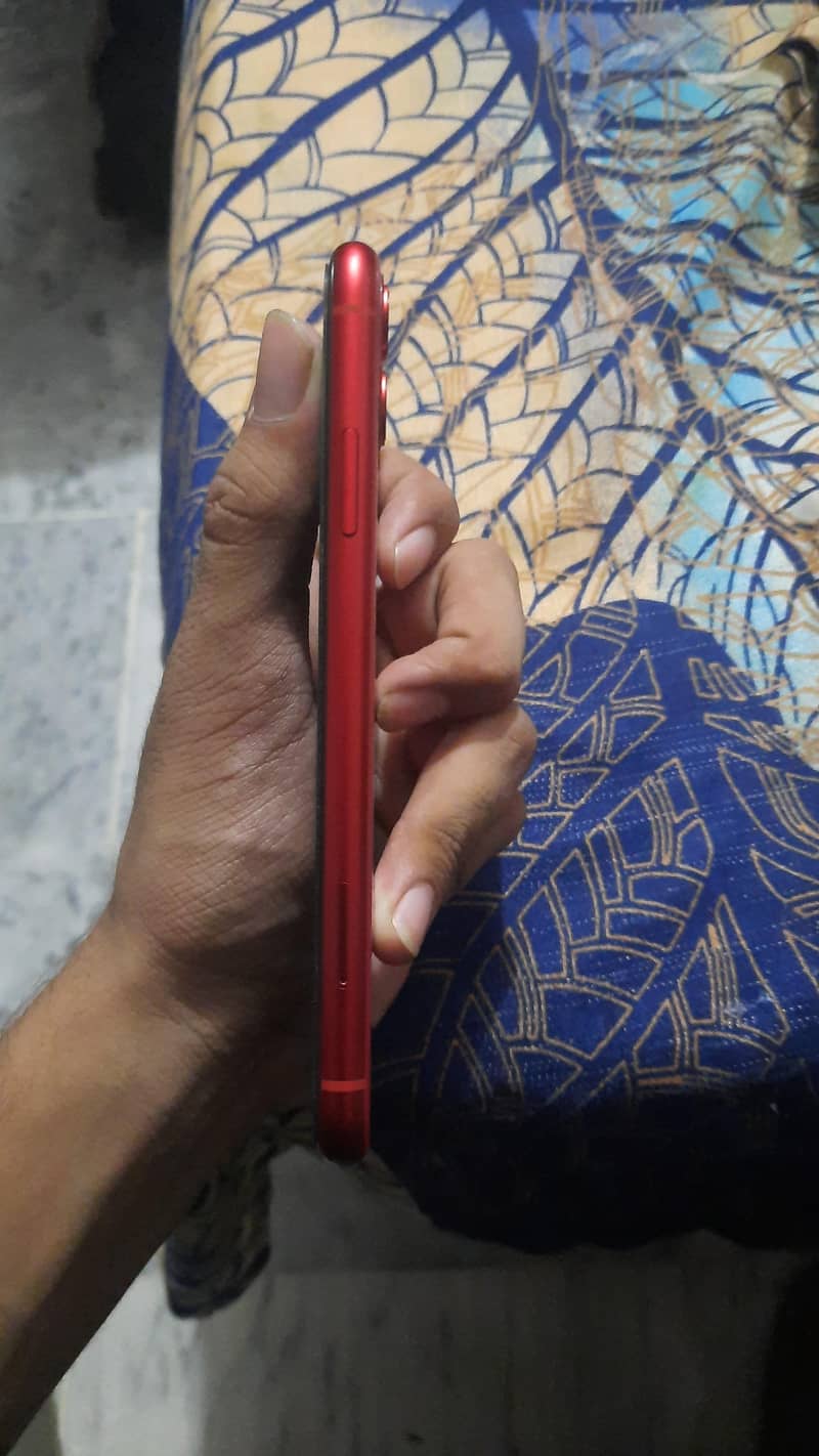 Apple iPhone 11 7