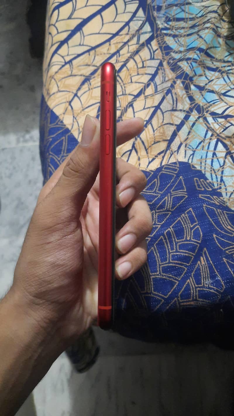 Apple iPhone 11 8