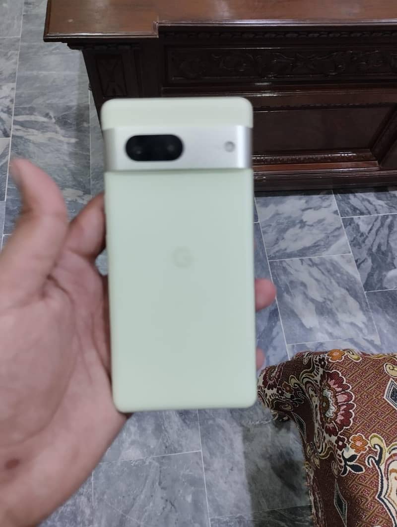 Google Pixel 7 3