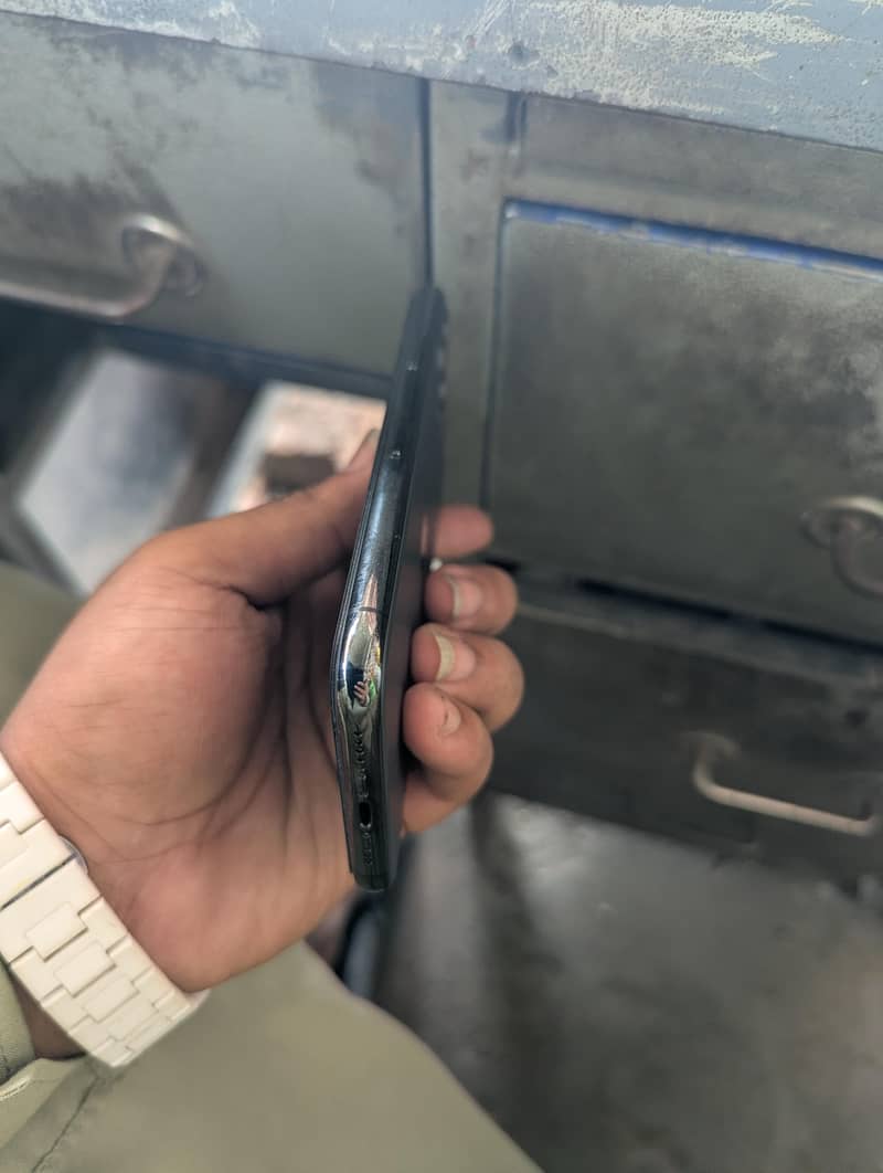 Apple iPhone 11 Pro 5