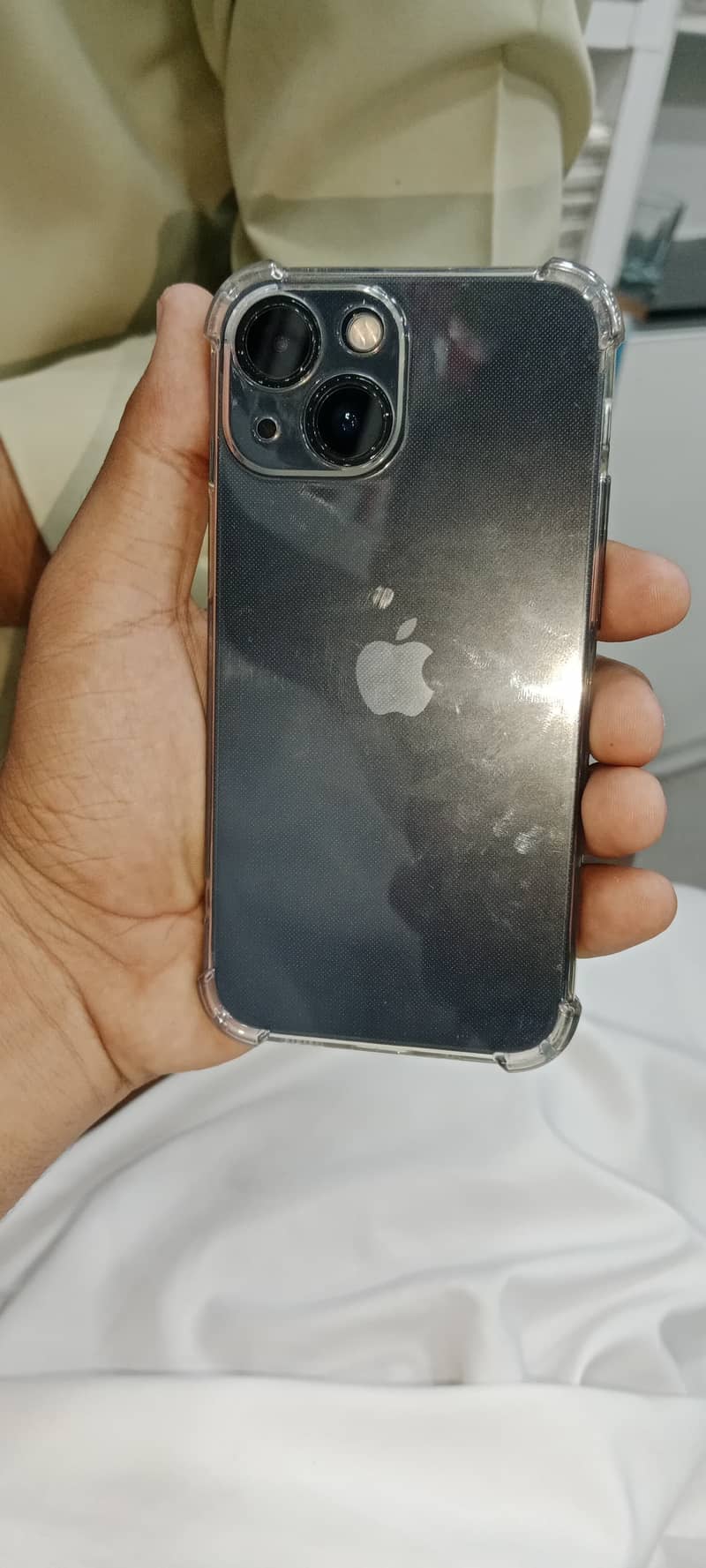Apple iPhone 13 mini 0